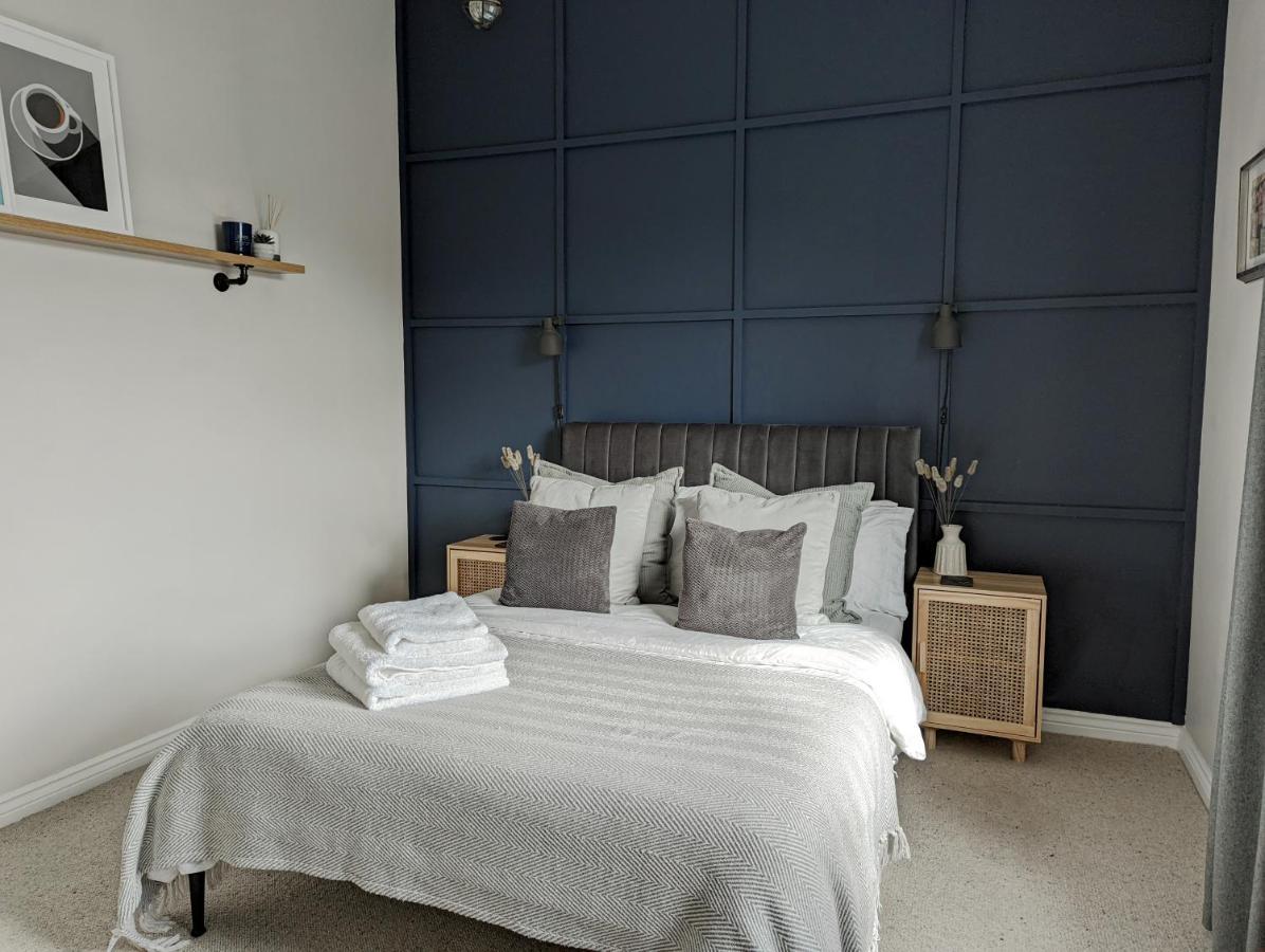 Spacious, Mid-Century 1 Bedroom Apartment Quedgeley Екстер'єр фото